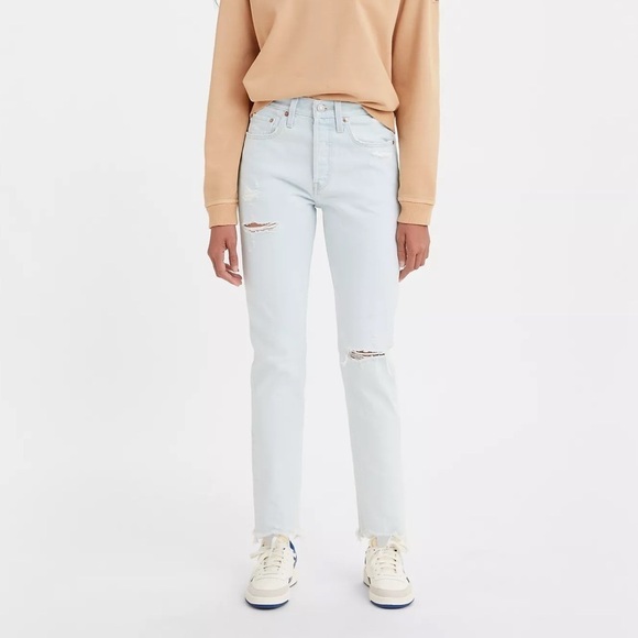 Levi’s Women’s Size 28 Red Tab 501 Skinny Straight Jeans Destructed Light Indigo - Picture 1 of 16